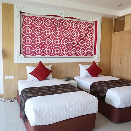 Hotel Triple Three Patong Zewnętrze zdjęcie