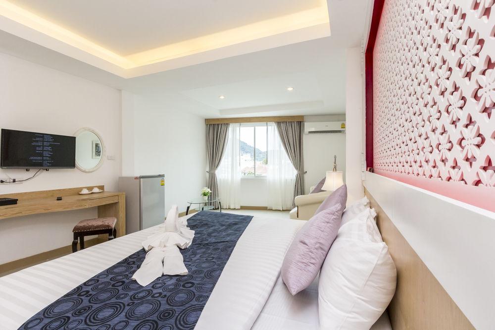 Hotel Triple Three Patong Zewnętrze zdjęcie