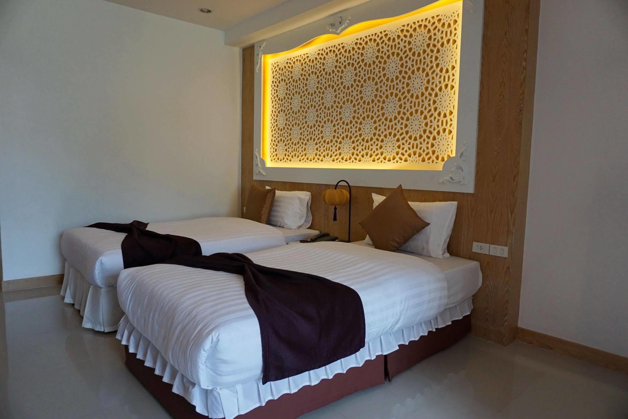 Hotel Triple Three Patong Zewnętrze zdjęcie