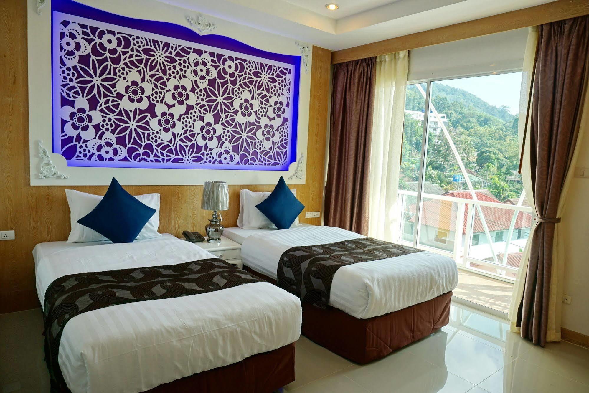 Hotel Triple Three Patong Zewnętrze zdjęcie