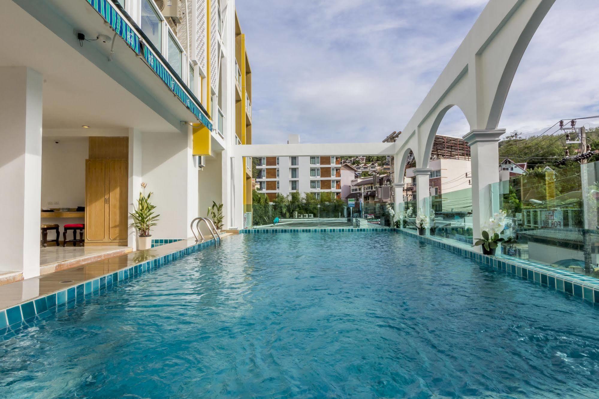 Hotel Triple Three Patong Zewnętrze zdjęcie